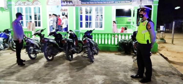 Cegah Curanmor, Polisi Patroli ke Mesjid dan Musholla Saat Berlangsungnya Shalat Tarawih