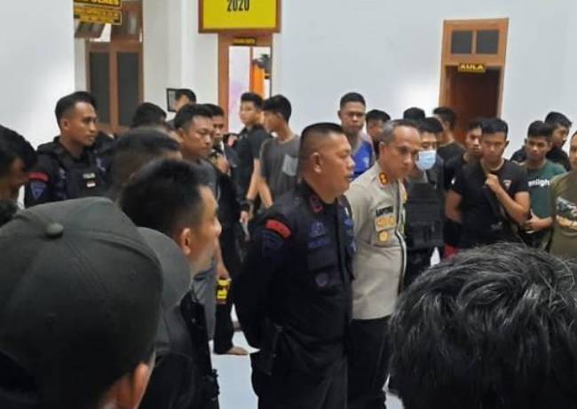 Perkelahian Oknum Anggota TNI dan Polri Berujung Baku Tembak,2 Orang Luka