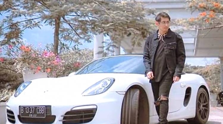 Nasib Crazy Rich Abal-abal, Fakarich Guru Trading Indra Kenz Susul Sang Murid Masuk Bilik Sel