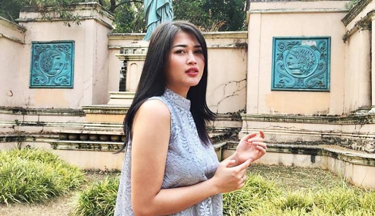 Merasa Dapat Petunjuk usai Salat, Pedangdut Cantik Ovi Sovianti Putuskan Pindah Agama