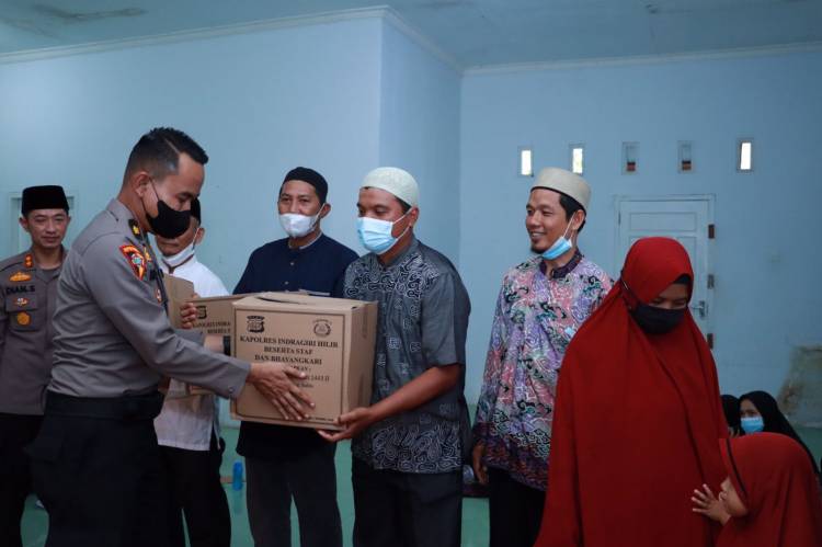 Kapolres dan Jajaran Buka Bersama Dengan Anak Yatim