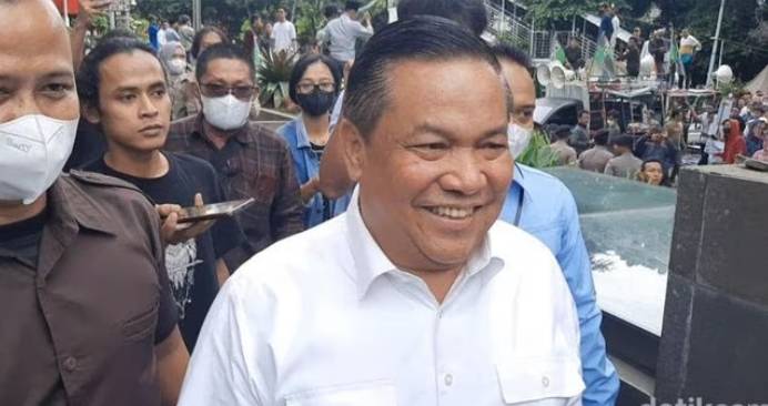 Buntut Istrinya Pamer Kekayaan Di Media Sosial , KPK Menelusuri Harta Kekayaan Sekda Riau SF Hariyanto