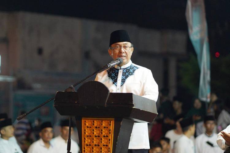  Bupati HM WARDAN Harapkan Kemeriahan Pawai Takbir Dapat Membawa Keberkahan Bagi Kabupaten Indragiri Hilir 