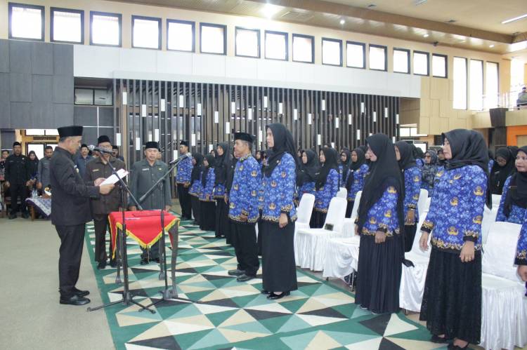 Pj Bupati Inhil Herman Melantik Dan Mengambil Sumpah janji PPPK