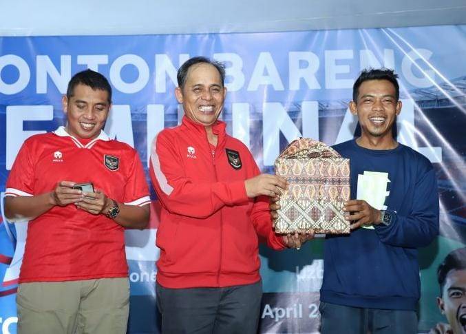 Pj Bupati Inhil Nonton Bareng Piala Asia U23, Indonesia VS Uzbekistan