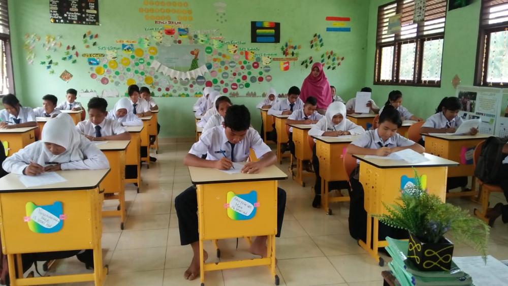 Meski Berpuasa, Ujian Kenaikan kelas SMP N 8  Rupat Tetap Semangat dan Lancar