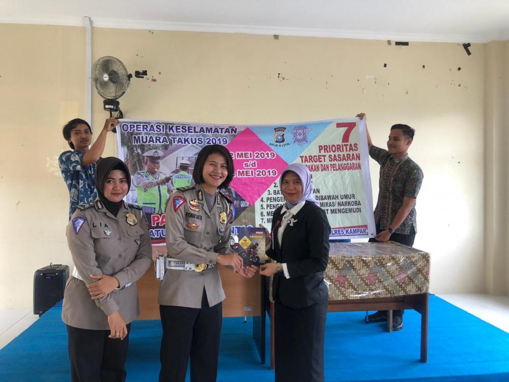 Ops Keselamatan MT 2019 : Satlantas Polres Kampar Gelar Police Goes to Campus