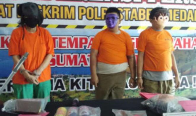 Usai Memperkosa Sedang Pingsan,Pria Ini Tusuk Elviana Dengan Pisau Hingga Tewas