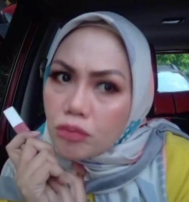 7 Artis  Menikah Sampai Tiga Kali ,Ada Yang Lebih Sepuluh Kali