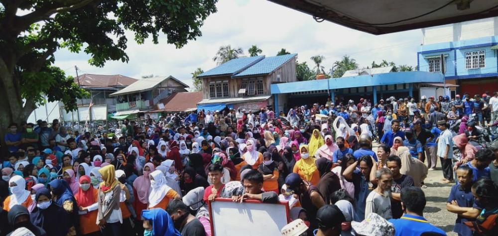PT ISK Tak perhatikan Hak Karyawan Rarusan Unras Tuntut THR dan Gaji