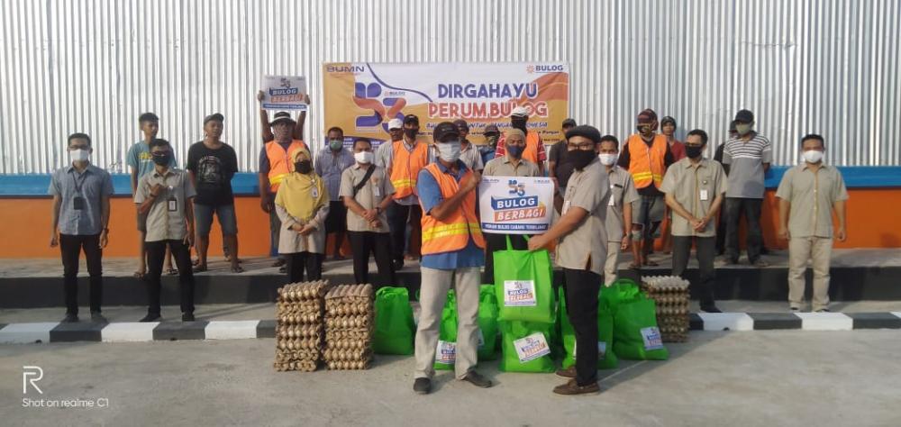 Hut ke 53 Bulog cabang inhil Hadir untuk berbagi