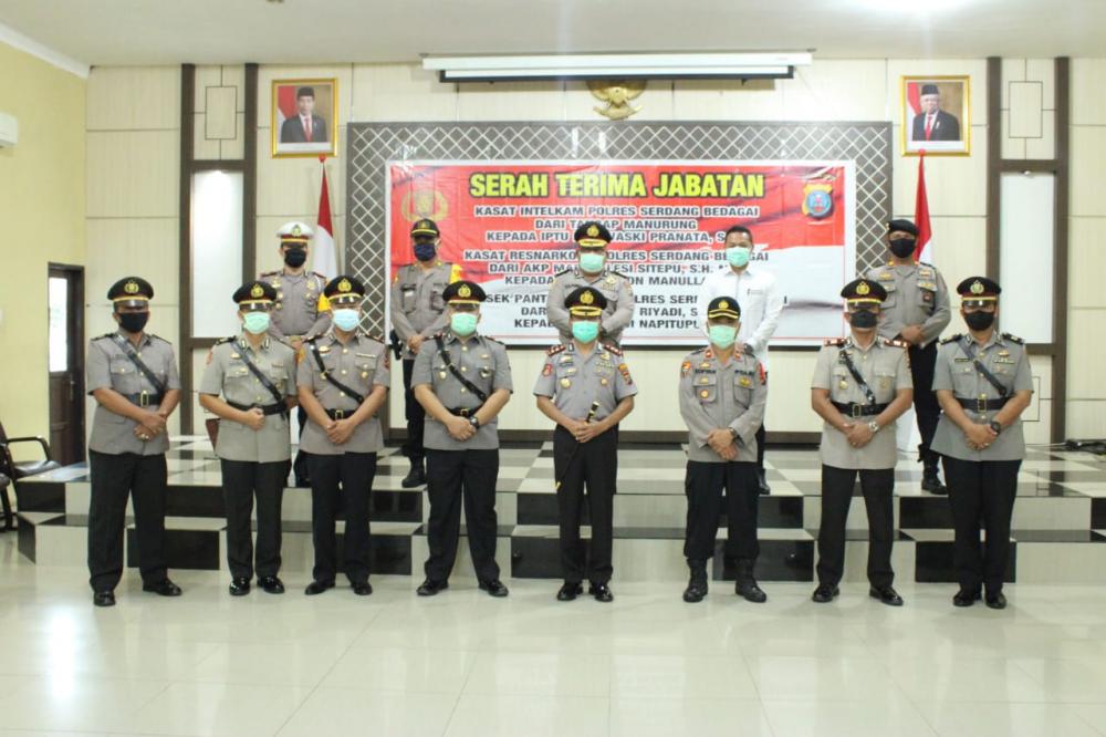 Kapolres Sergai Pimpin Sertijab Kasat Dan Kapolsek
