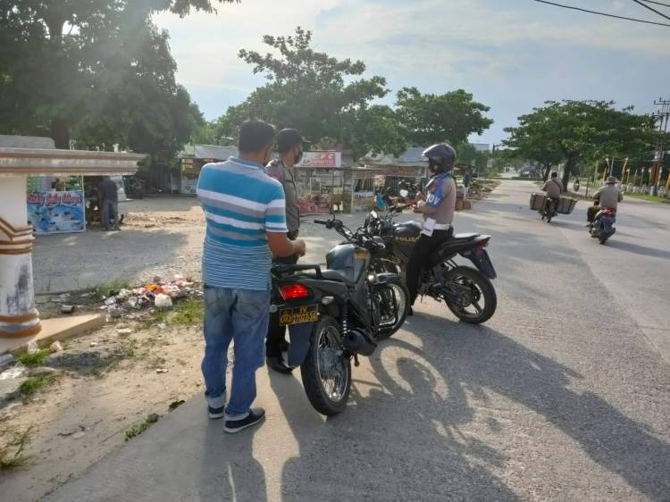 Cegah Konvoi Kelulusan Siswa SMA, Polisi Lakukan Patroli di Jalan Lintas Pujud