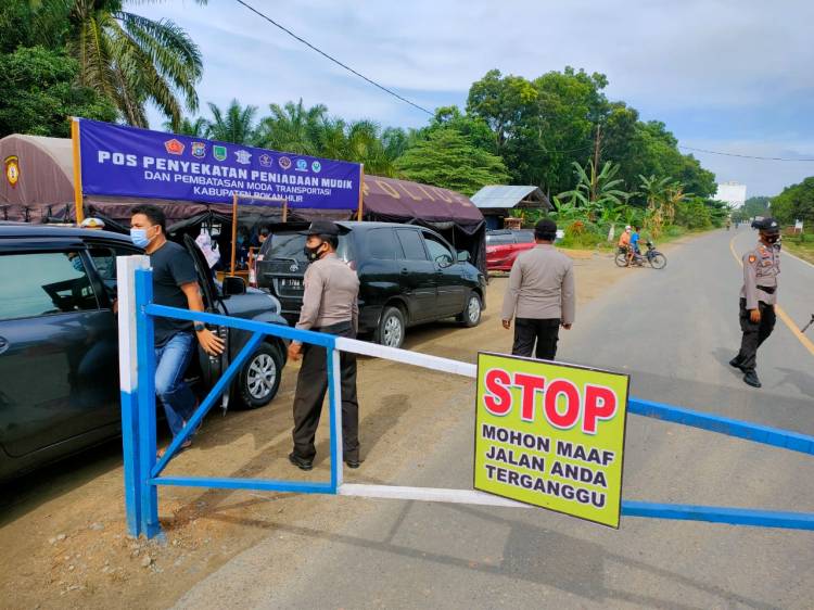 Polres Rohil Terus Lakukan Penyekatan Pra Peniadaan Mudik Perbatasan Riau-Sumut