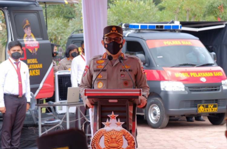 Wakapolri Resmikan Peluncuran 13 Unit Mobil Pelayanan Saksi Polda Riau