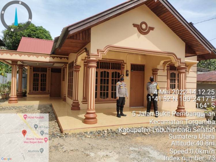 Kapolsek ini Turun Langsung Lakukan Patroli ke Rumah Warga yang Ditinggal Mudik