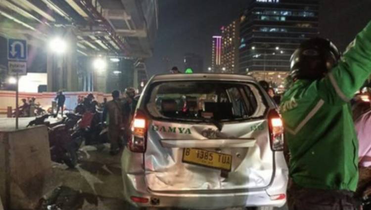 Dua Nyawa Melayang Akibat Tabrakan Beruntun Tujuh Sepeda Motor dan Dua Mobil 