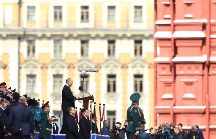 Inggris Sebut Hanya Ada Kekalahan Rusia di Ukraina pada Peringatan Hari Kemenangan Rusia ke-77