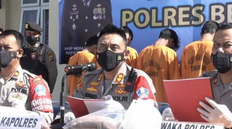 Diajak ke Gudang Durian, 8 Pemuda Justru &lsquo;Belah Duren&rsquo; 2 Gadis Remaja Selama 3 Hari