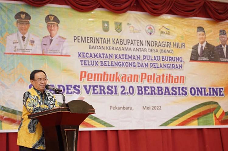 Bupati Inhil HM. Wardan Buka Pelatihan Sipades Versi 2.0 Berbasis Online