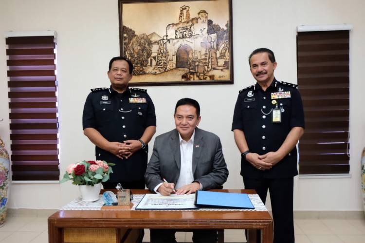 Jaga Selat Malaka dari Kejahatan, Polda Riau Ajak Polis Kontijen Bekerja Sama