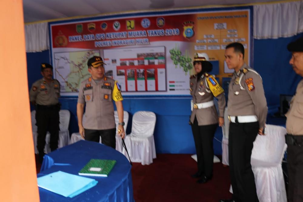 Bersama Kasubdit Gakkum Dit Lantas Polda Riau, Kapolres Inhil Cek Kesiapan Pos Pengamanan di Jalan Sudirman 