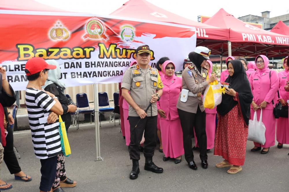 Sempena HUT Bhayangkara ke-73, Polres Inhil Bersama Bhayangkari Gelar Bazaar Murah