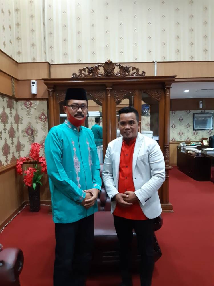 Pertemuan Ketum dan Pembina Forum Kerajinan Tangan dan Karya Seni Riau