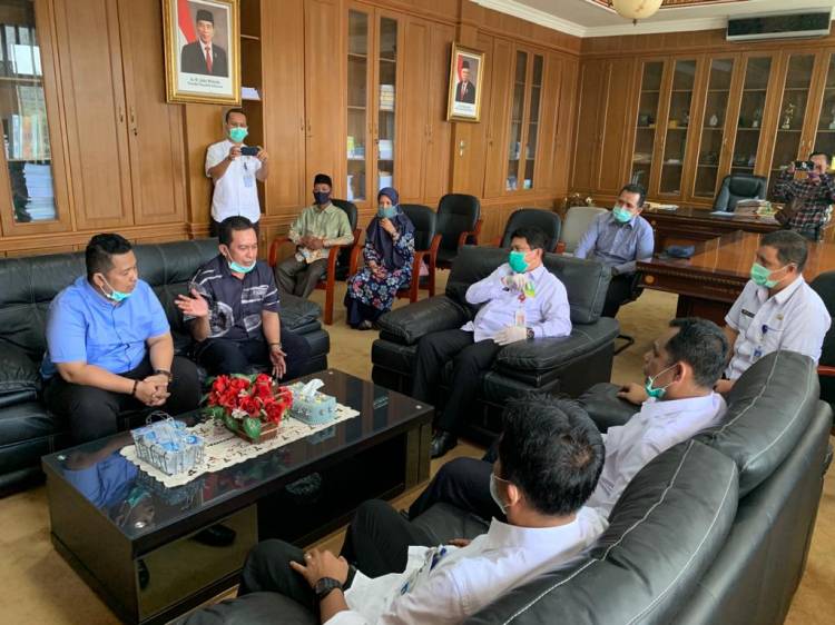 BPJamsostek Rohul Serahkan Santunan Kematian kepada ahli waris.