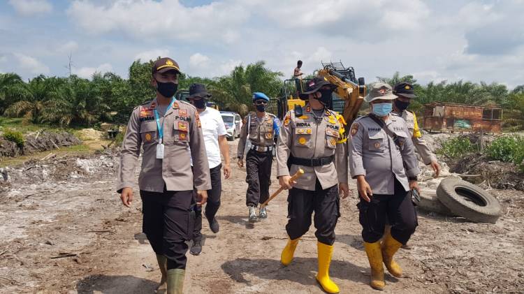 BERKAT DASH BOARD LANCANG KUNING POLDA RIAU KARHUTLA DI DESA MERBAU BERHASIL DI PADAMKAN KURANG DARI 24 JAM
