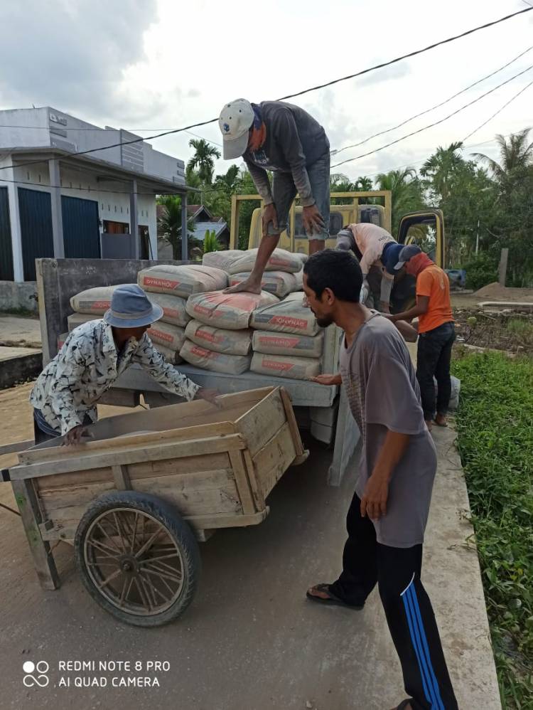 Kapolres Inhil,Beri Bantuan Material Pondok Syekh Abdurrahman Siddiq II