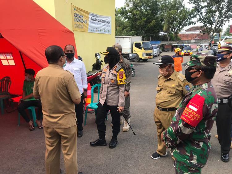 Himbauan / Woro-woro Polres Banjar Beserta TNI di Pasar Langensari Kota Banjar.
