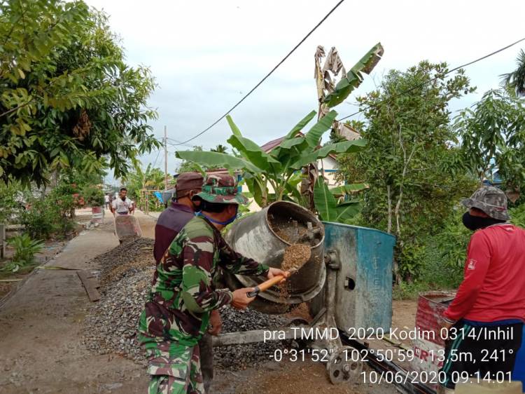 Danramil 03/Tempuling Pimpin Giat Pra TMMD di Desa Teluk Kiambang