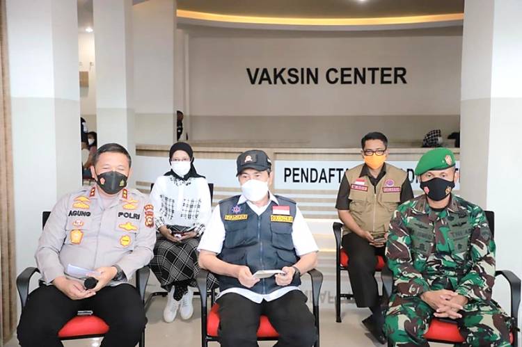 Serentak Dibuka Presiden Secara Virtual, Vaksinasi Massal Hari Bhayangkara Polda Riau Targetkan 30.366