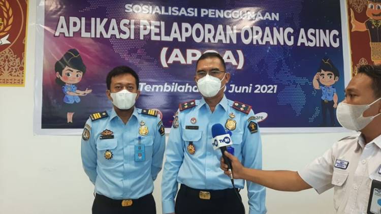 Kantor Imigrasi Kelas II TPI Tembilahan Sosialisasi Penggunaan Aplikasi Pelaporan Orang Asing