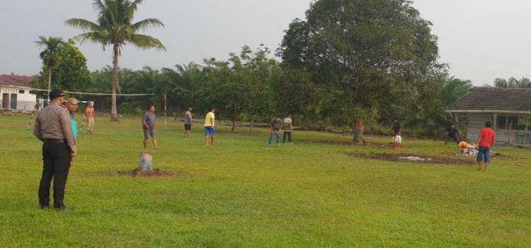 Kapolsek Pujud Pantau Pasien Terpapar Covid-19 yang Sedang Jalani Isolasi