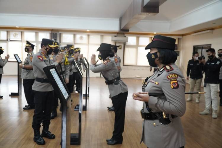 Kapolres Banjar Laksanakan Serah Terima Jabatan yang Dipimpin Langsung oleh Kapolda Jabar