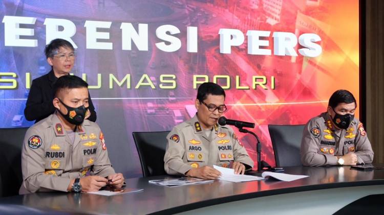 Panglima TNI dan Kapolri Hari Ini Akan Tinjau Vaksinasi di Bandung, Kudus dan Bangkalan