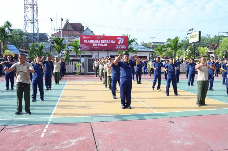 Olahraga Bersama Kokohkan Sinergitas TNI-Polri di Kabupaten Inhil 