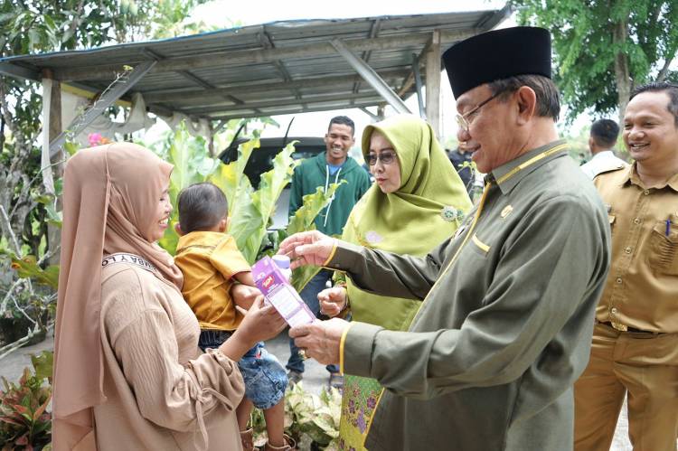 Peringatan Harlah Muslimat NU Finish di Kecamatan Keritang, Bupati HM WARDAN Ajak Masyarakat Serius Tingkatan Akhlak Generasi Muda
