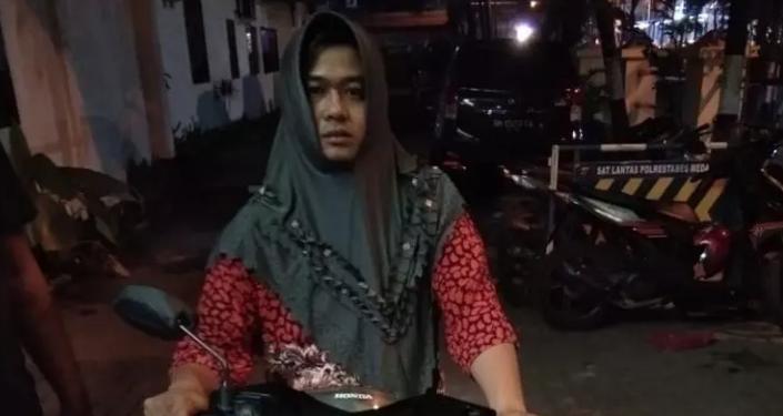 Tangkap Komplotan Begal Sadis, Polisi di Medan Menyamar Jadi Emak-Emak