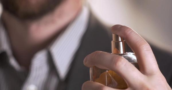 Pakai Axe 7 Tahun Namun Tak Kunjung Mendapatkan Pacar, Pria Ini Tuntut Unilever!