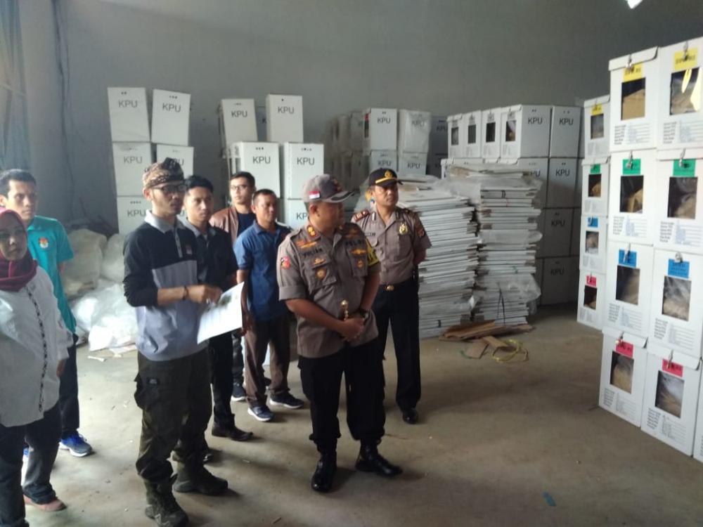Kapolres Banjar Hadiri Undangan KPU Kota Banjar dalam Kegiatan Pengambilan Data Formulir DPK
