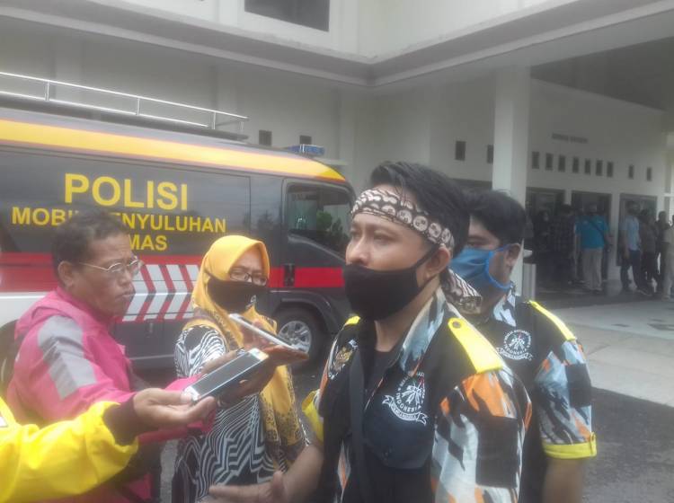 Aksi LSM GMBI Menolak RUU HIP.