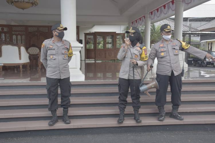 Sebanyak 127 Personil Polres Banjar Melaksanakan Pengamanan Aksi Penolakan RUU HIP