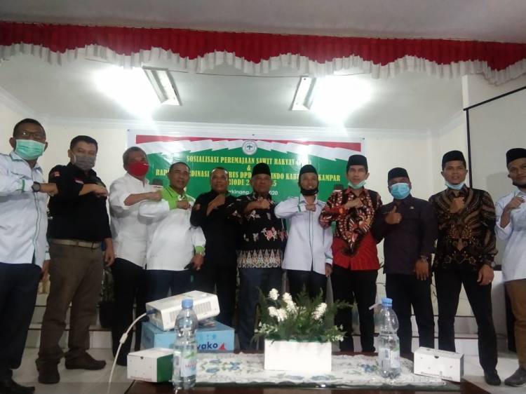Buka Sosialisasi Apkasindo, Bupati Kampar Minta Dapat Gairahkan Kembali Petani Sawit. 