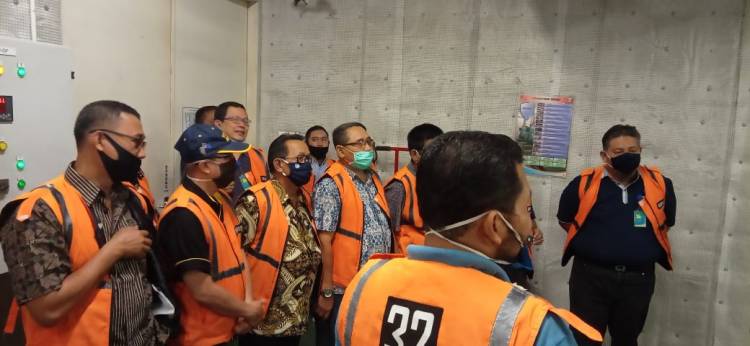 Wujudkan Mini Data Center, Diskominfo Inhil Kunjungi Data Center Pekanbaru