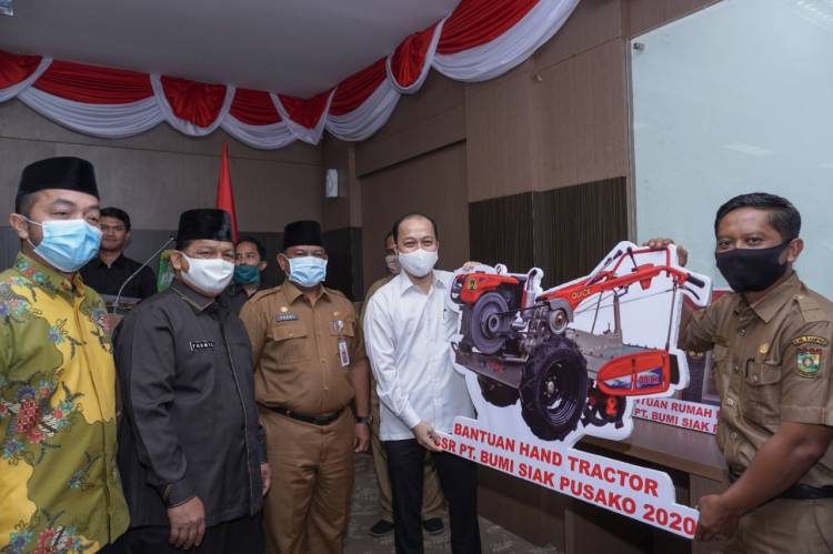 Tandatangani MoU, PT. BSP juga Serahkan CSR ke Pemkab Kampar.