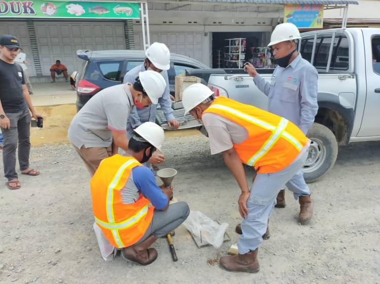 Rohil Uji Ketebalan Base Jalan Lintas Antar Kecamatan