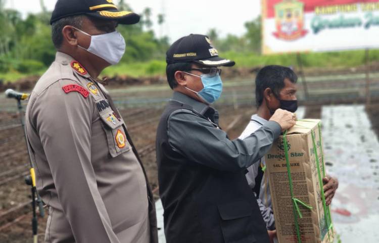 Bupati Resmikan Kampung Tangguh Nusantara
